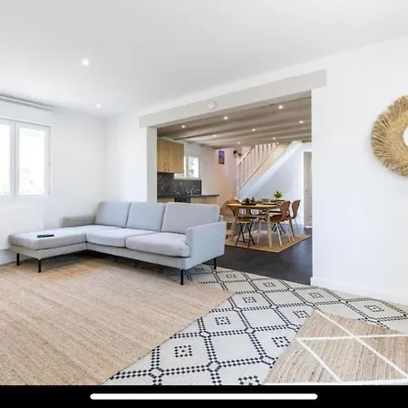 Maison A Deux Pas Du Port Apartment